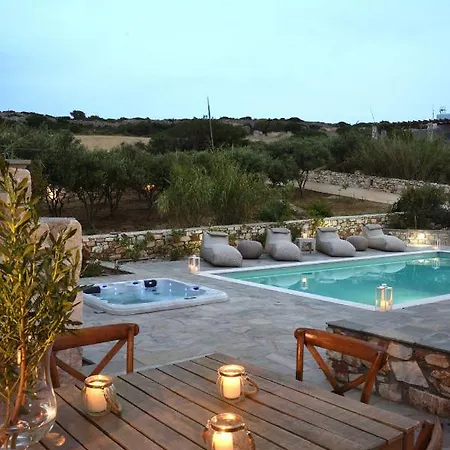 Executive Aiolos Private Pool Jacuzzi Kostos Damouli Villa Páros