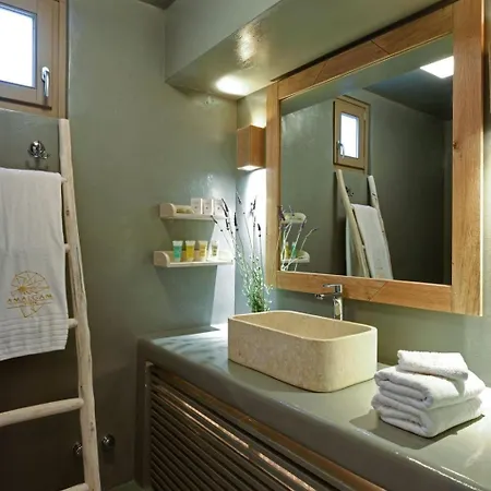 Executive Paros Aiolos Private Pool & Jacuzzi Kostos וילה Isterni (Paros)