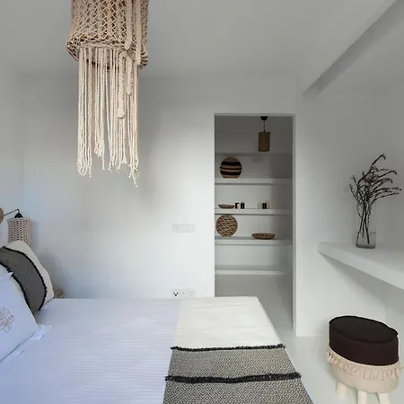 Executive Paros Aiolos Private Pool & Jacuzzi Kostos Isterni (Paros)